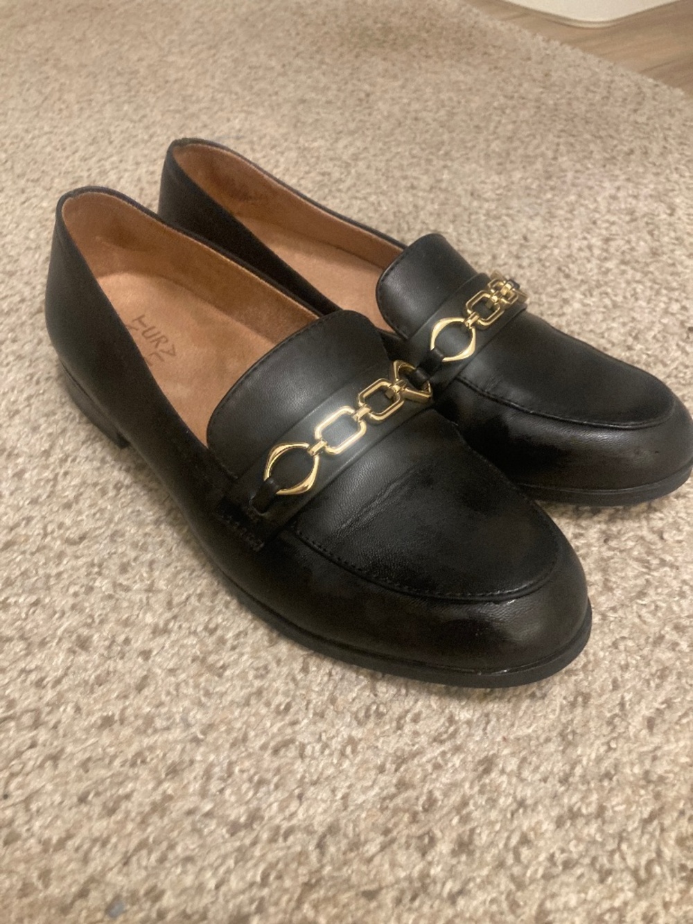 Black Naturalizer loafer size 8
